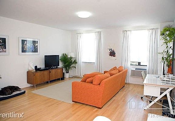 5th image of 757 Bergen St