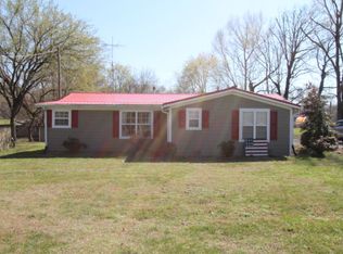 143 Honey Point Ferry Ln, New Johnsonville, TN 37134