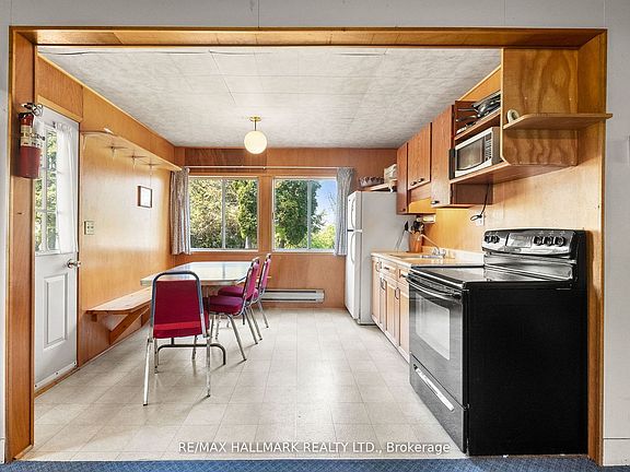 5th image of 449 Island View Rd #108