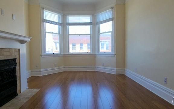 5th image of 1749 Greenwich St