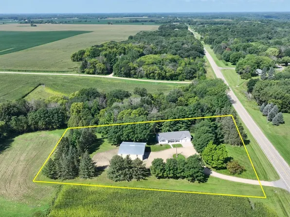 58691 185th St, Mankato, MN 56001