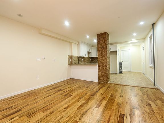 4th image of 12641 148th St
