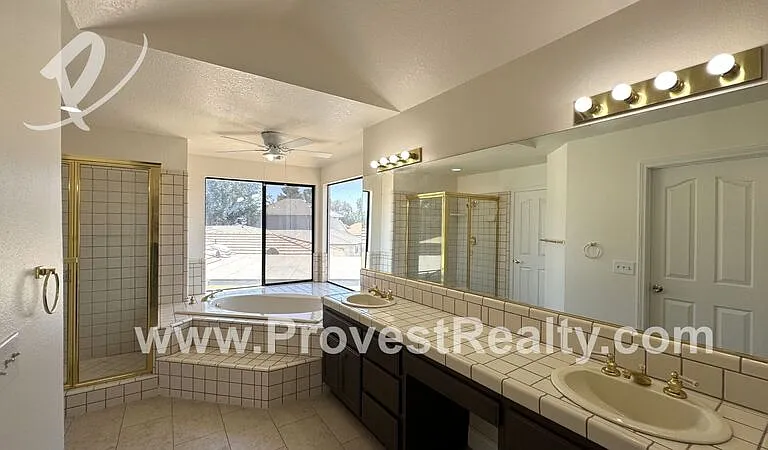 13000 Norfolk Ln — Photo 24