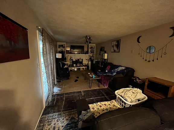 4th image of 4600 Horton Rd