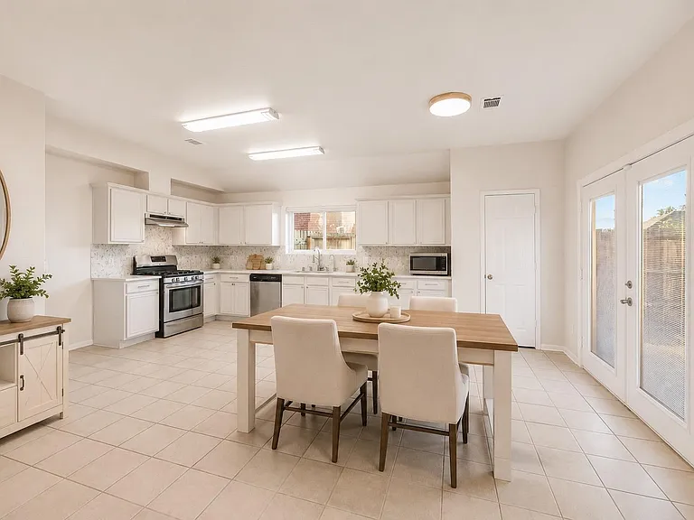 2714 Crestbrook Ct — Photo 8