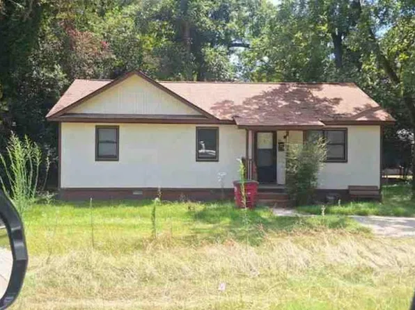 3724 Log Cabin Dr, Macon, GA 31204