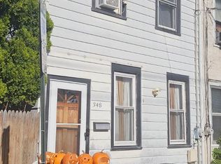348 Adeline St, Trenton, NJ 08611