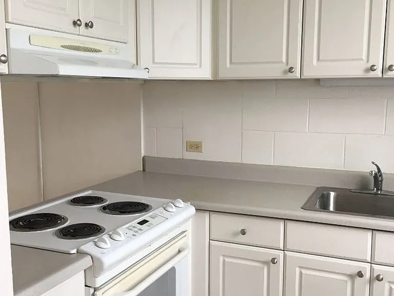 46-270 Kahuhipa St #401 — Photo 20