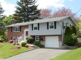 6 Rogers Rd, Danvers, MA 01923