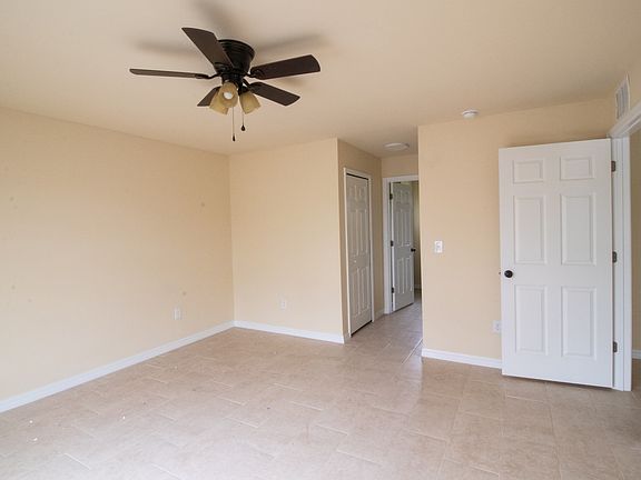 5th image of 704 NE 2nd Pl
