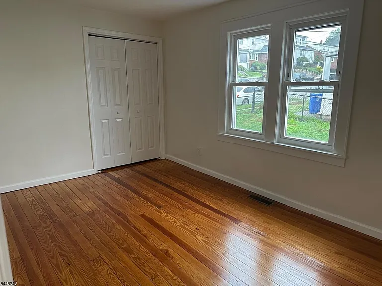 70 Chestnut St — Photo 3