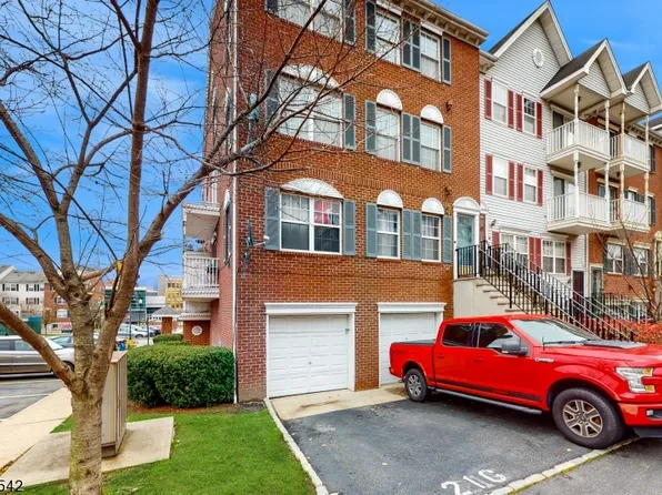 50 Cornerstone Ln, Newark City, NJ 07103