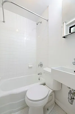 Rented by Aether Property Group | media 25