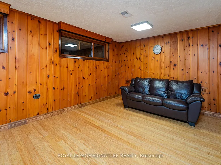 263 Hounslow Ave #BASEMENT — Photo 19