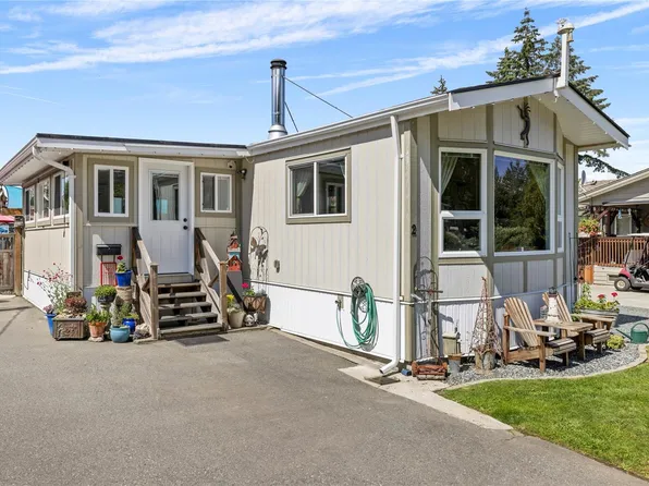 1572 Seabird Rd #2, Nanaimo, BC V9G 1L3