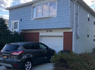 240 Ridgewood Ave, Staten Island, NY 10312