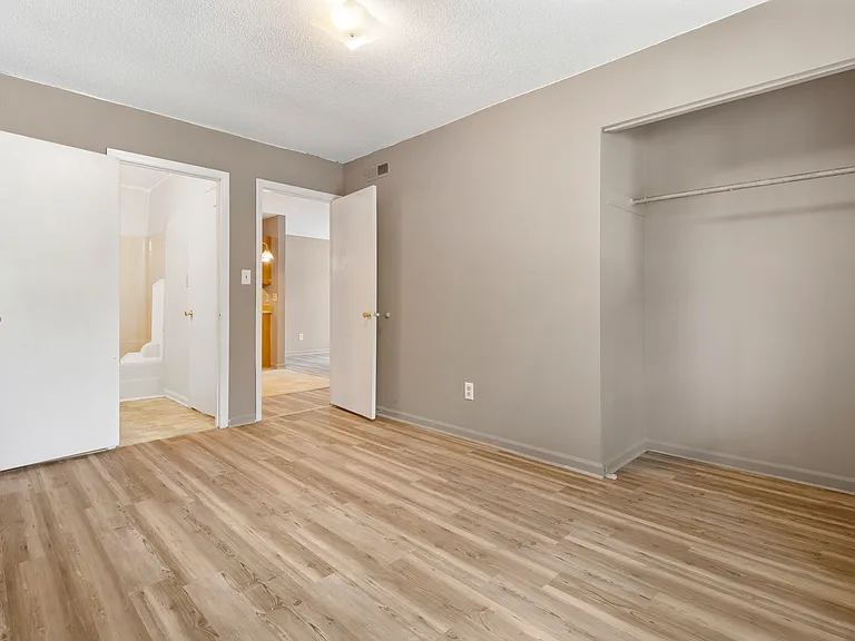 511 Poplar St #C — Photo 9
