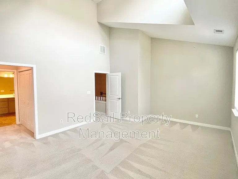 1008 Celia Ct — Photo 15