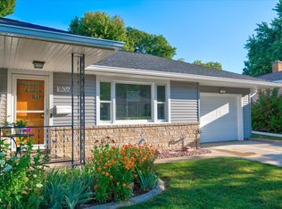 1806 Sachtjen St, Madison, WI 53704