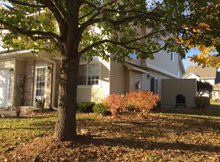 8956 Spring Ln, Woodbury, MN 55125