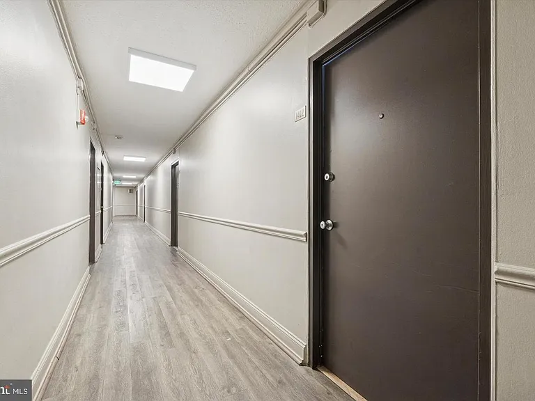 2101 Chestnut St #17-1412 — Photo 14