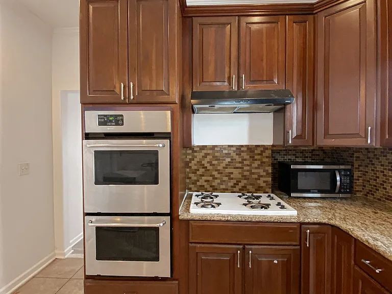 252 Clinton Ave #2 — Photo 8