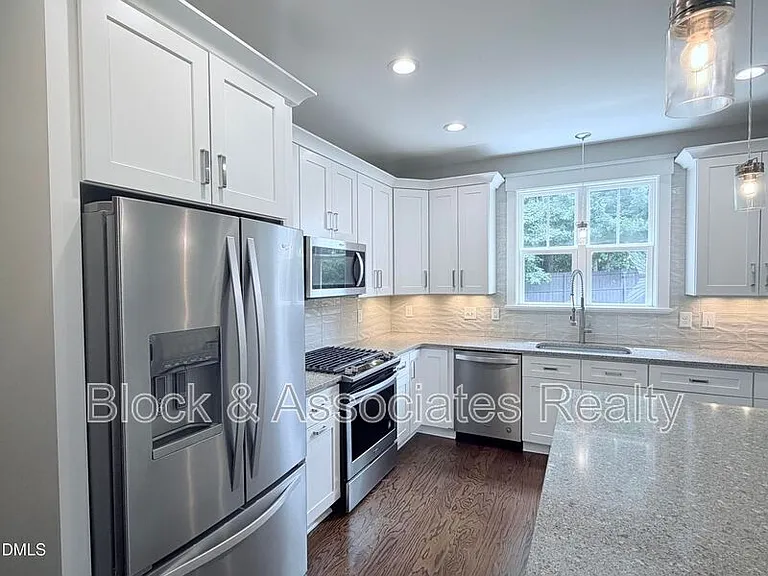 1023 Brighton Rd — Photo 5