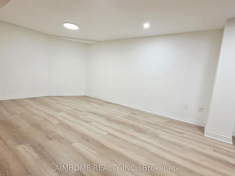 63 42nd St #BASEMENT — Photo 7