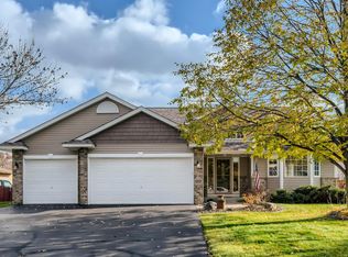 6039 258th St, Wyoming, MN 55092