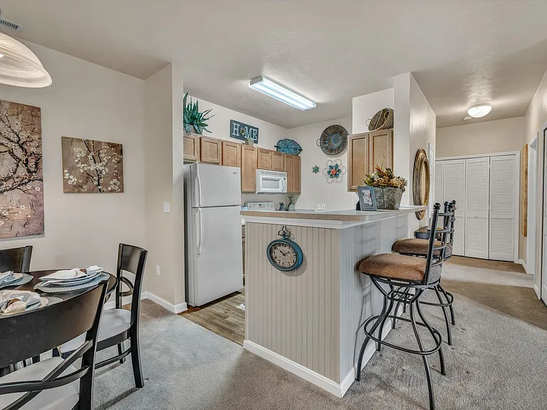 8582 Lincoln Ave — Photo 11