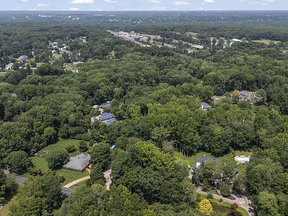 5th image of 1640 Martin Road