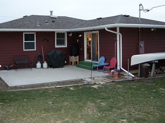 2nd image of 812 10th Ave N