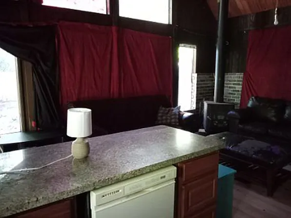 24070 E Deer Lodge Ln, Rhododendron, OR 97049