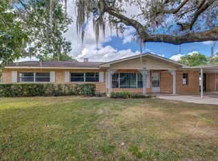 602 Poinsettia Rd, Auburndale, FL 33823