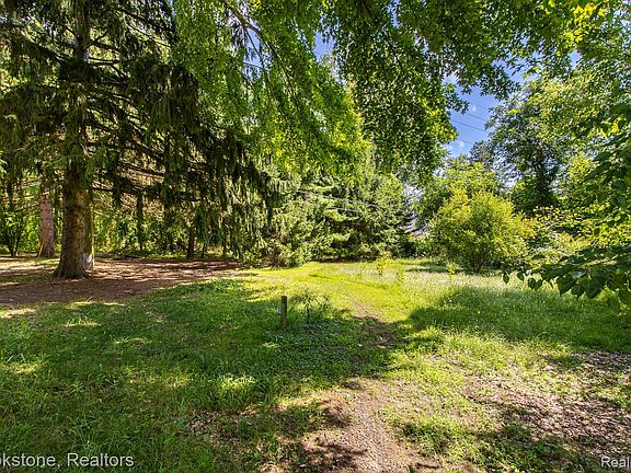 2nd image of 0 Allen Rd