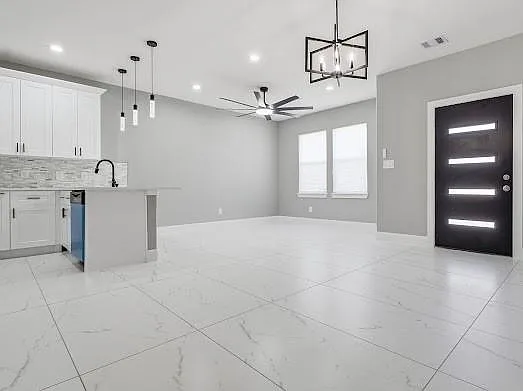 8216 Locksley Rd #B — Photo 4