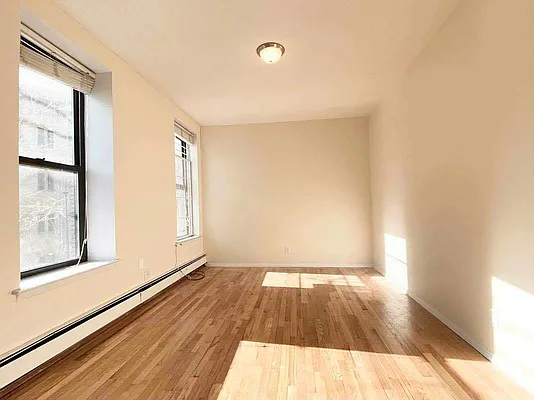 Rented by Compass | media 13