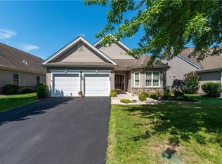 10 Inverness Ln, Easton, PA 18045