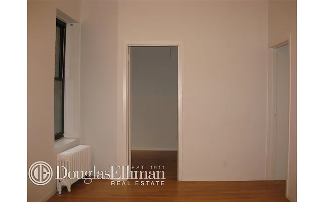 Rented by Douglas Elliman | media 14