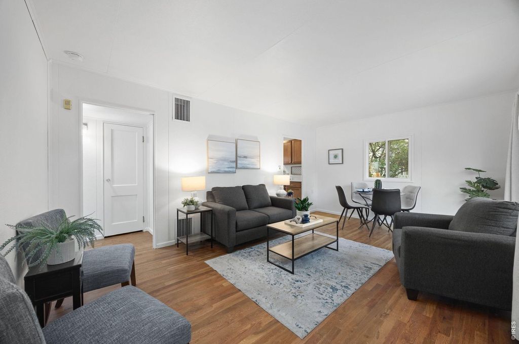 306 6th St