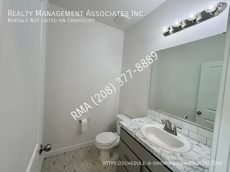 4719 W Santa Fe Ln — Photo 5