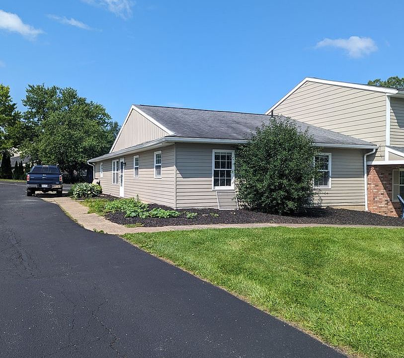 1st image of 1237 Hillcrest Dr