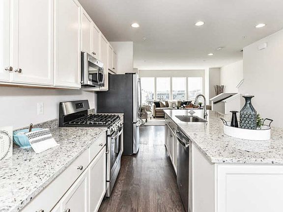 4th image of 23918 Catawba Hill Dr