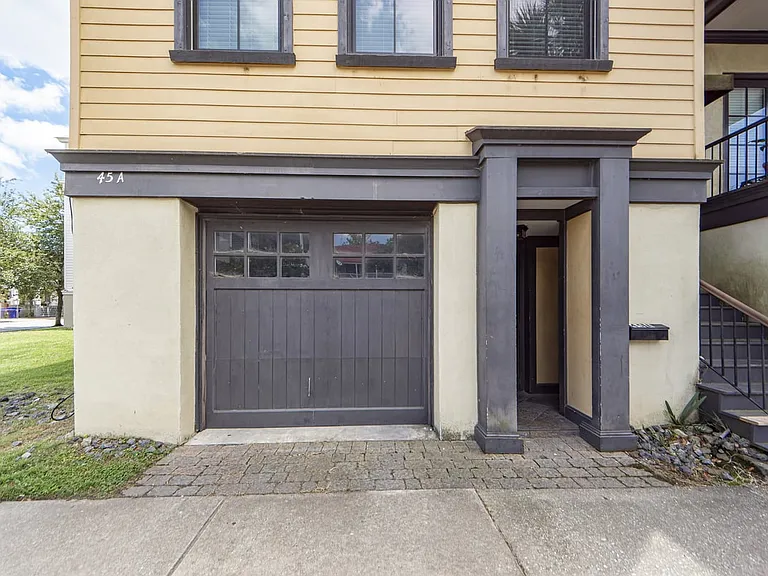 45 Morris St #A — Photo 11