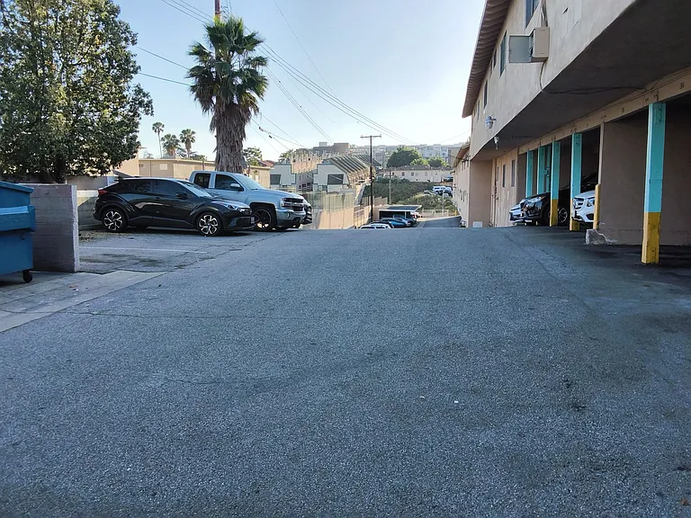 109 Almansor St — Photo 5