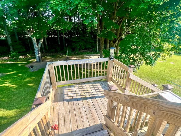 8300 E 30th Rd, Cadillac, MI