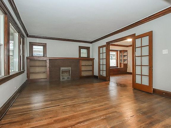4th image of 11415 Fidelity Ave