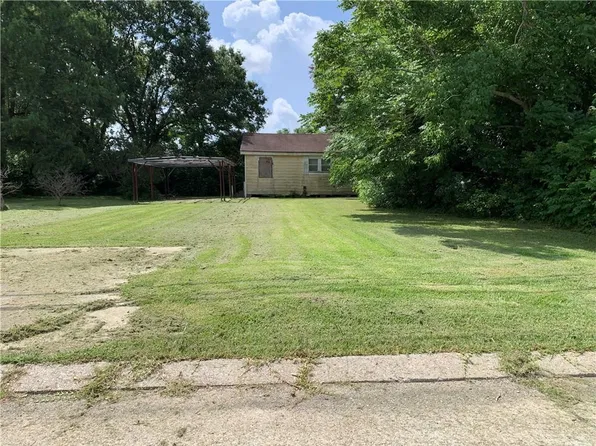 105 Q St, Belle Chasse, LA 70037
