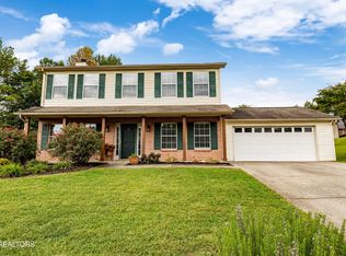 1211 Chatam Ridge Ln, Knoxville, TN 37932