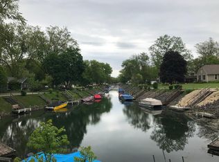 4225 Spruce St, Delavan, WI 53115